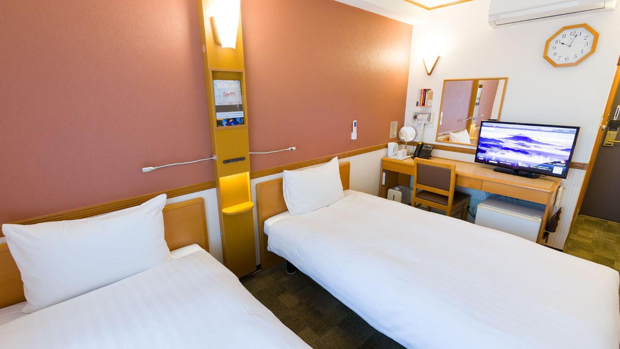 Toyoko Inn Yamagata-Eki Nishi-Guchi Ямагата Номер фото
